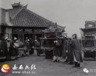 �˹��������ֱ���������Ƭ